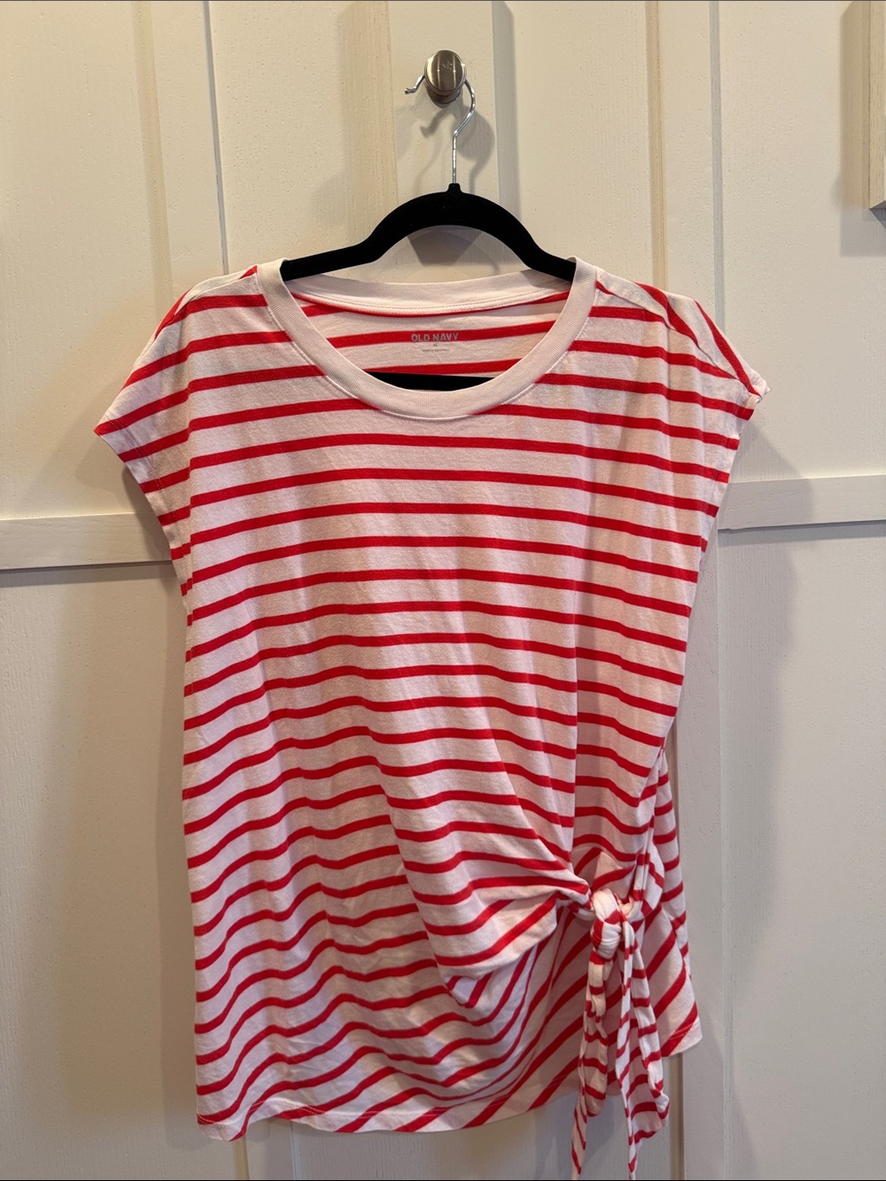 Old Navy White and Red Striped Side-Knot Tee